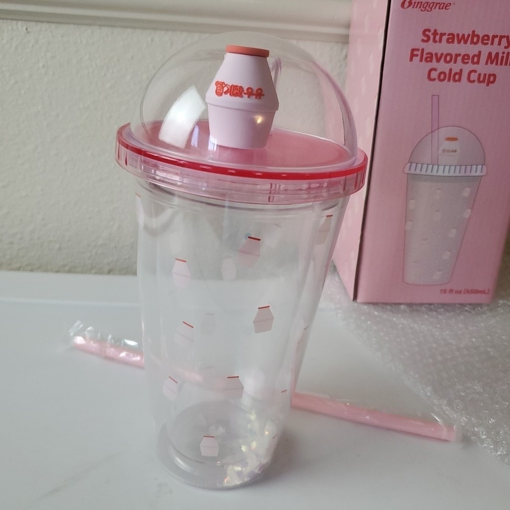 Binggrae Strawberry Flavored Milk Cold Cup 15oz Tumbler with Straw Dome Lid NEW